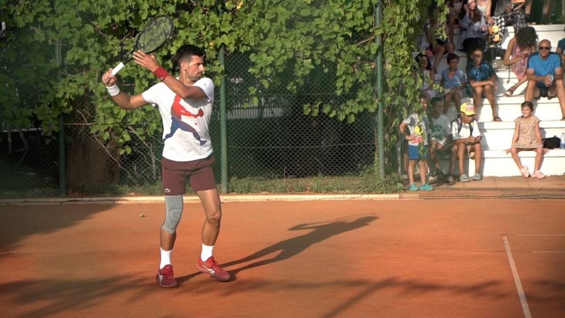 Novak se u Budvi sprema za pohod na olimpijsko zlato - pune tribine na Slovenskoj plaži