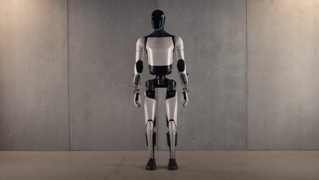 Mask: Humanoidni roboti kompanije Tesla mogli bi se naći u masovnoj proizvodnji već 2026. godine