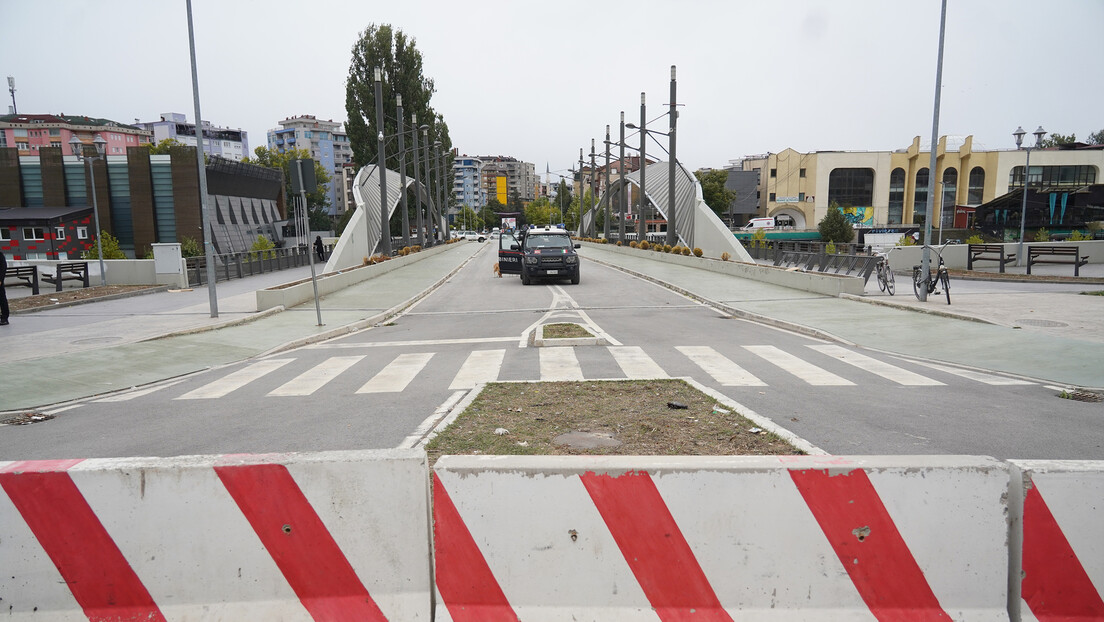 Кфор: Свака одлука о отварању моста на Ибру само у оквиру дијалога