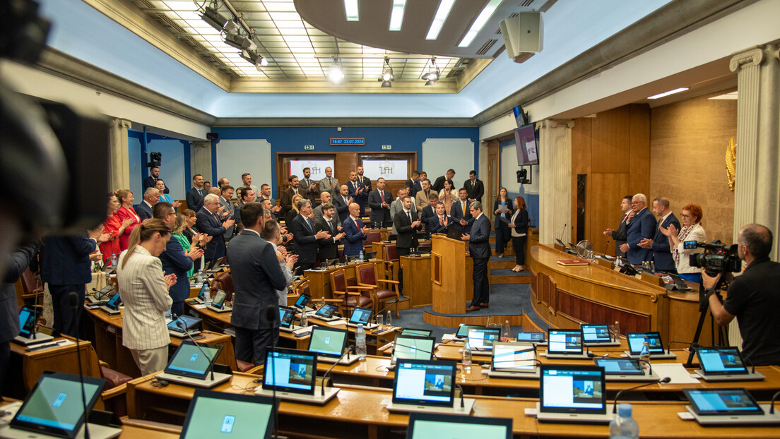 Crna Gora dobila 24 ministra i sedam potpredsednika vlade; "Proruske" stranke uznemirile Zapad