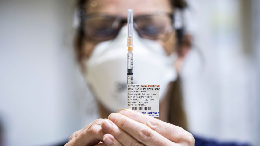 Словенија исплатила  260.000 евра одштете за вакцину против ковида