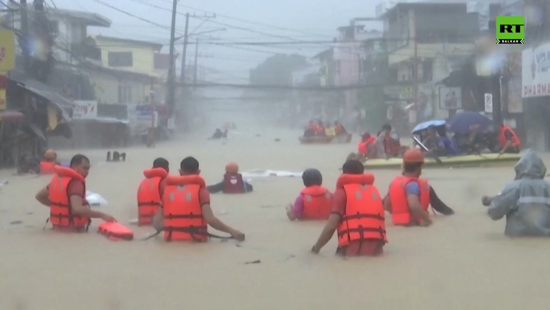 Потоп на Филипинима: Погинуло више од 20 особа, проглашена ванредна ситуација (ВИДЕО)
