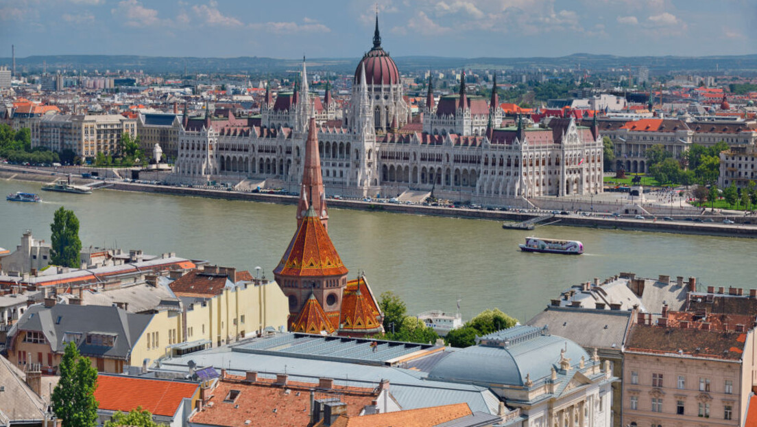 Будимпешта оптужила Кијев: Уцењујете Мађарску и Словачку јер су за мир