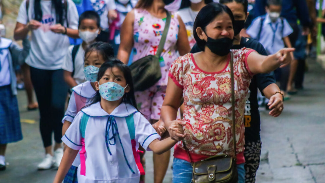 Američka vojska vodila propagandu protiv kineske vakcine "sinovak" na Filipinima