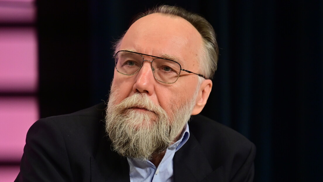 Aleksandar Dugin: Rusija se bori za Ukrajince u SVO