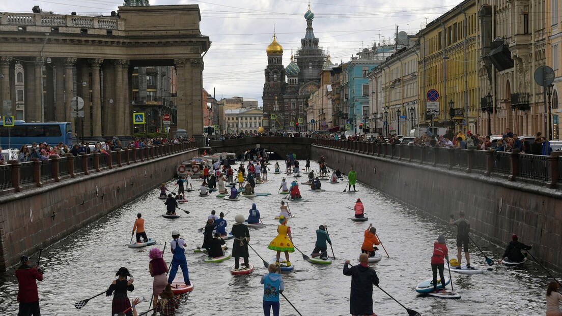 Sankt Peterburg preko leta: 3 vrste vodene zabave u gradu na Nevi