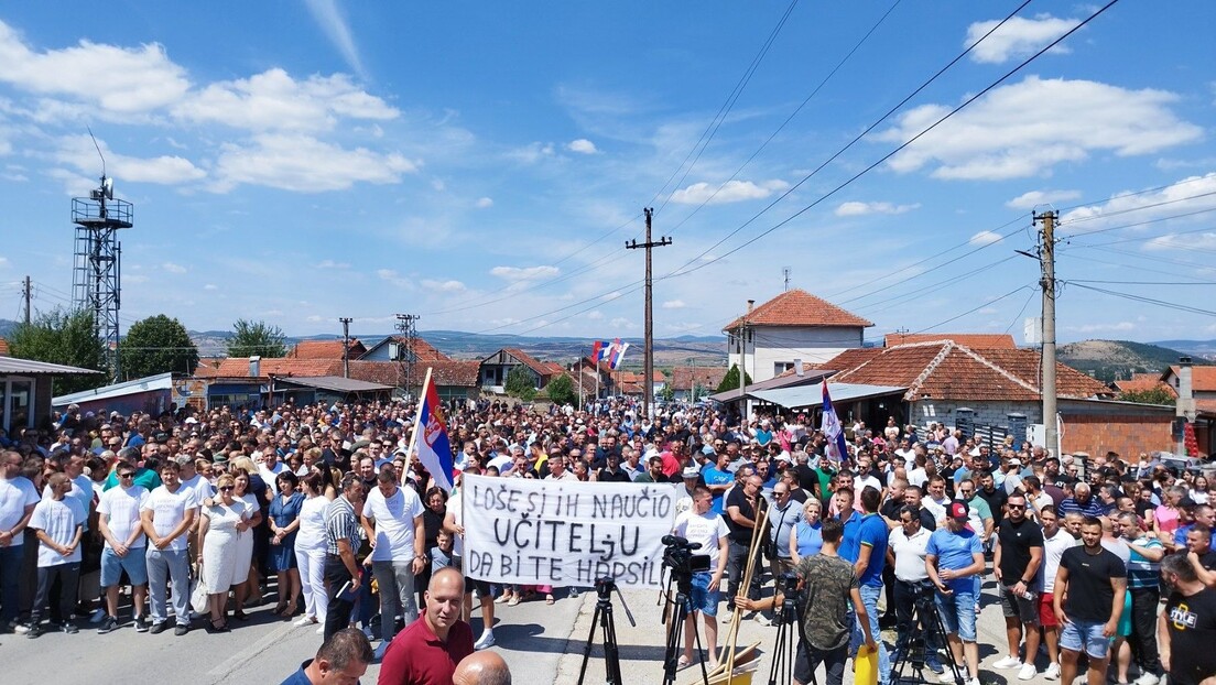 Европо, зашто ћутиш на страдање Срба? Протест Срба у Пасјану, траже заштиту Кфора