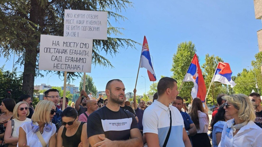 Протест у Северној Митровици: За Србе је мост на Ибру симбол опстанка (ВИДЕО)