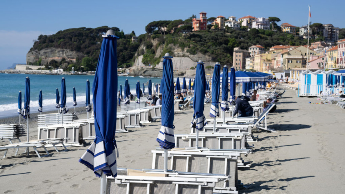 Sunce, pesak i štrajkovi: Italijanski klubovi na plaži zatvoreni u znak protesta zbog zakona EU