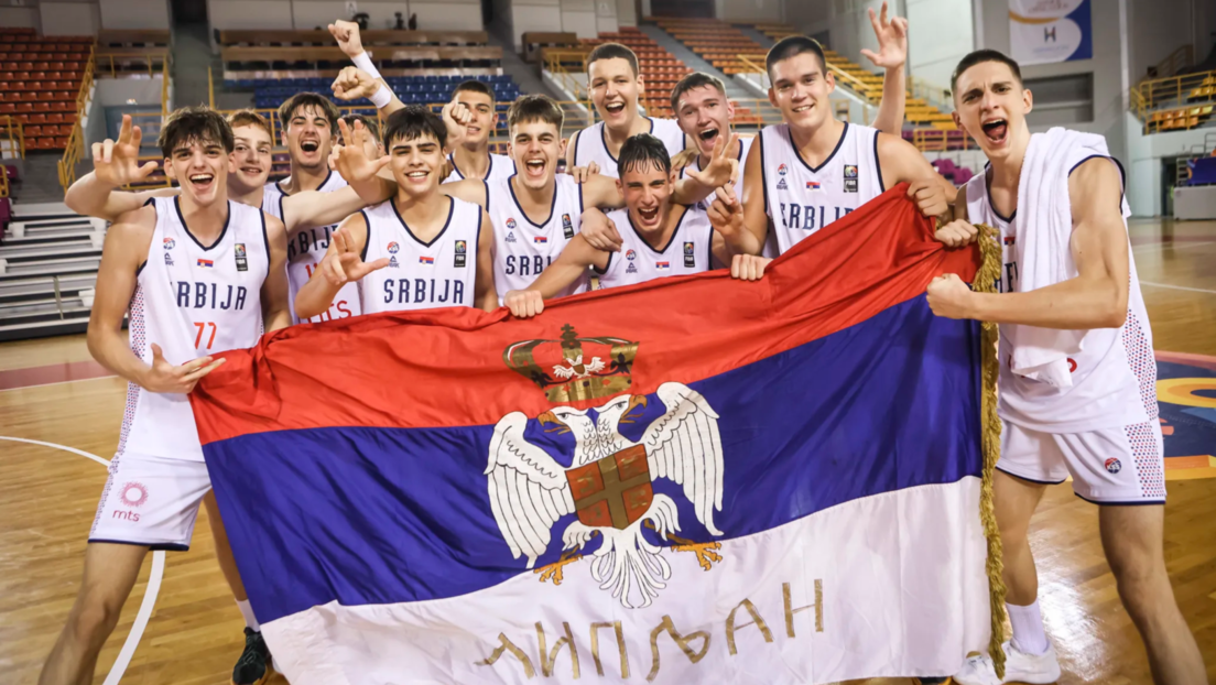 Kadeti Srbije ušli u polufinale Eurobasketa, pa podigli zastavu sa mestom iz srca Kosmeta