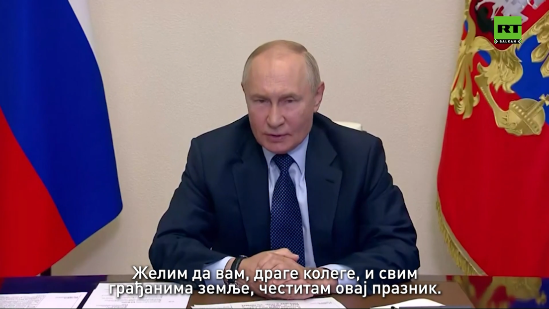 Putin čestitao Dan državne zastave Ruske Federacije: Jedan od osnovnih simbola naše zemlje (VIDEO)