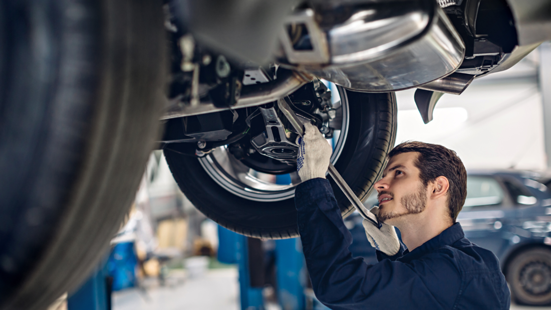 Automehaničari otkrili šta oni nikada ne rade sa svojim automobilima