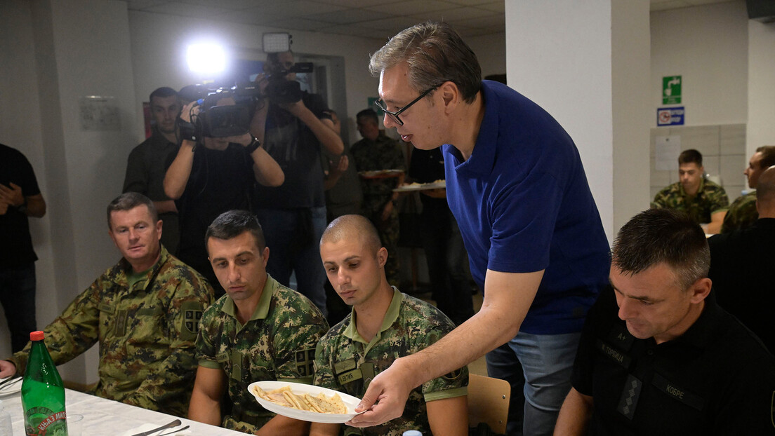 Vučić: Odluka o vraćanju vojnog roka u narednih 20 dana