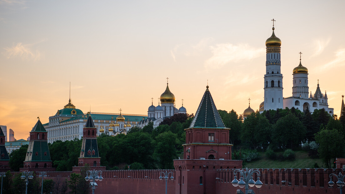 Кремљ о Шолцовом позиву на преговоре: Не видимо предуслове за решавање сукоба у Украјини