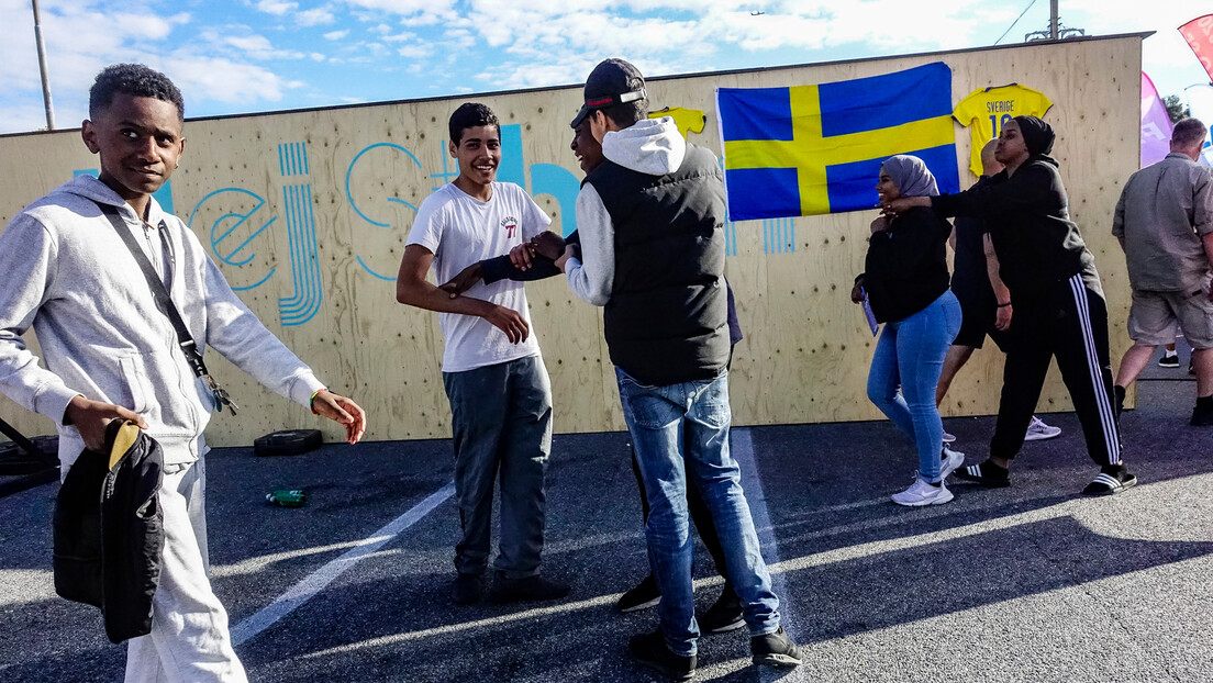 Preokret: Švedska sad plaća migrantima da odu iz zemlje