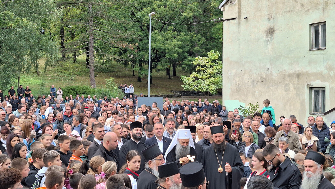 Patrijarh poručio u Drvaru: Čuvajte pravoslavnu veru i porodicu