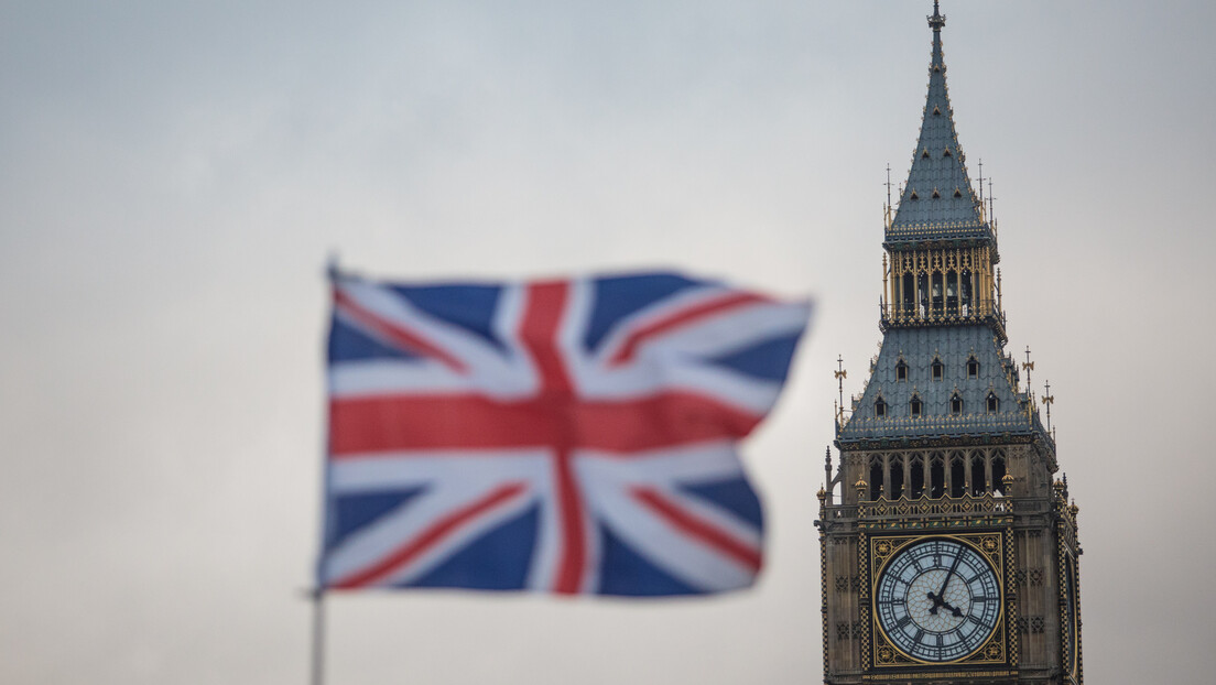 Zašto mir, kad može rat: London traži da se Kijevu dozvoli udar na Rusiju, čak i bez odobrenja SAD