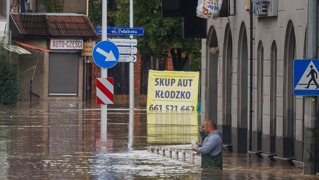 Део Европе под водом: Киша не престаје да пада, пребројавају се страдали (ВИДЕО)