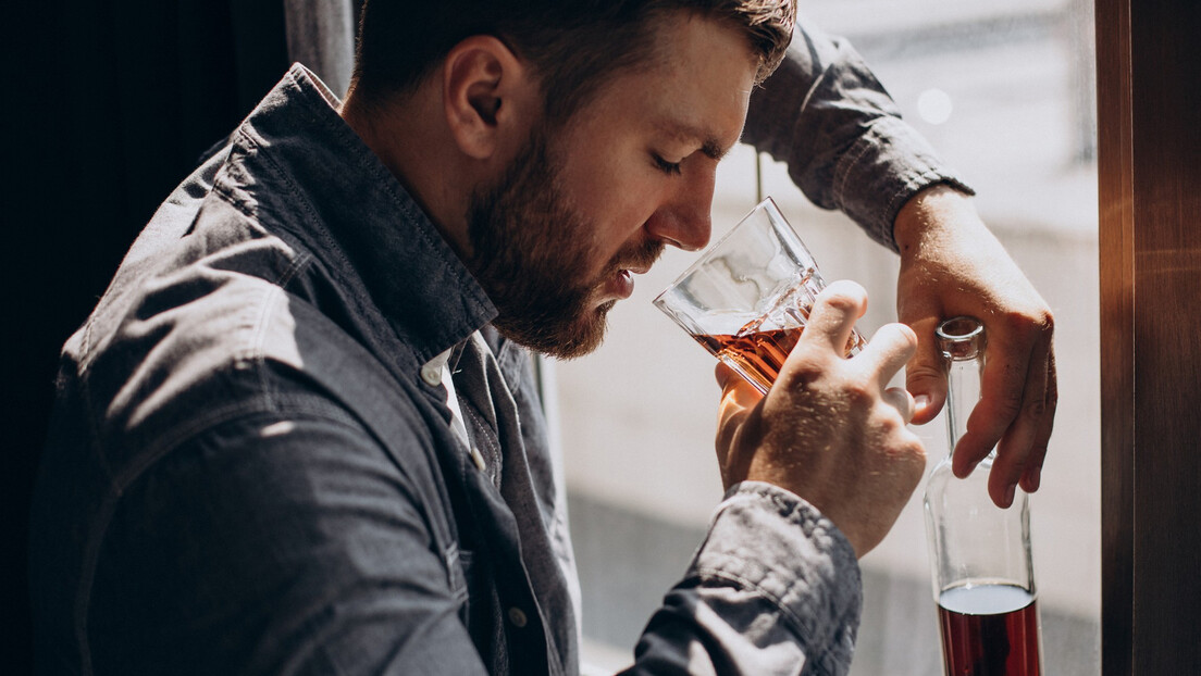 Test pitanja koja otkrivaju da osoba ima skriveni problem sa alkoholom