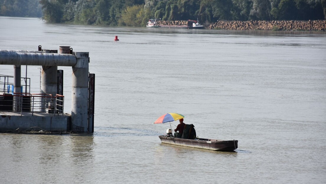 Dunav kod Apatina i Bezdana raste: Približava se granici vanredne odbrane od poplava