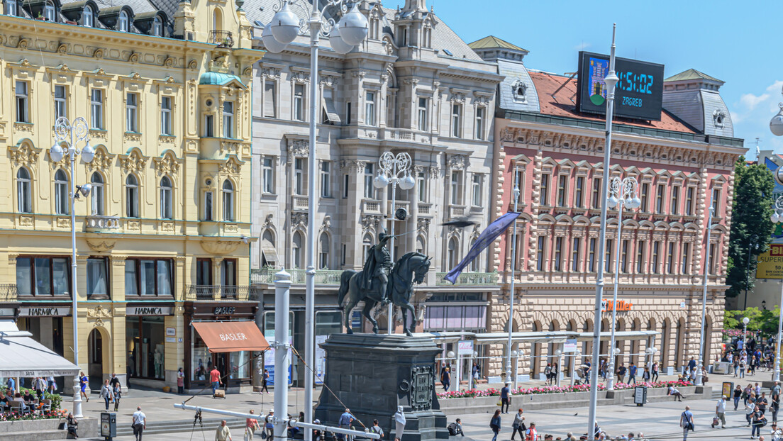 Hrvatsko gostoprimstvo za Srbe: Na peronu za Beograd ustaški simboli i poruka "Ubij Srbina"