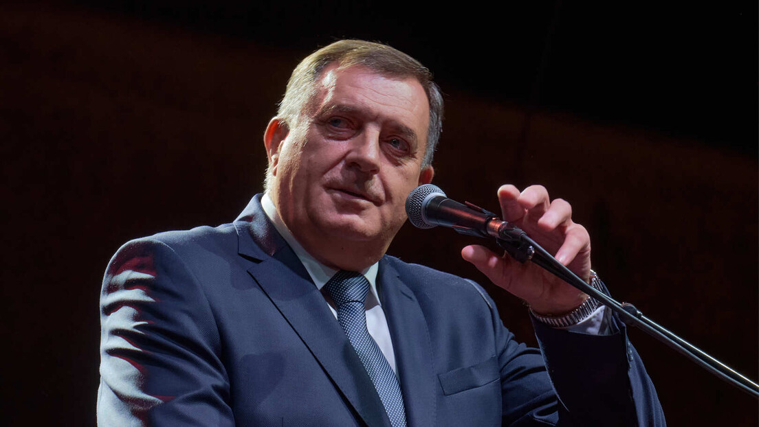 Dodik: Šmit pokušava da bude deo BiH na lažan način