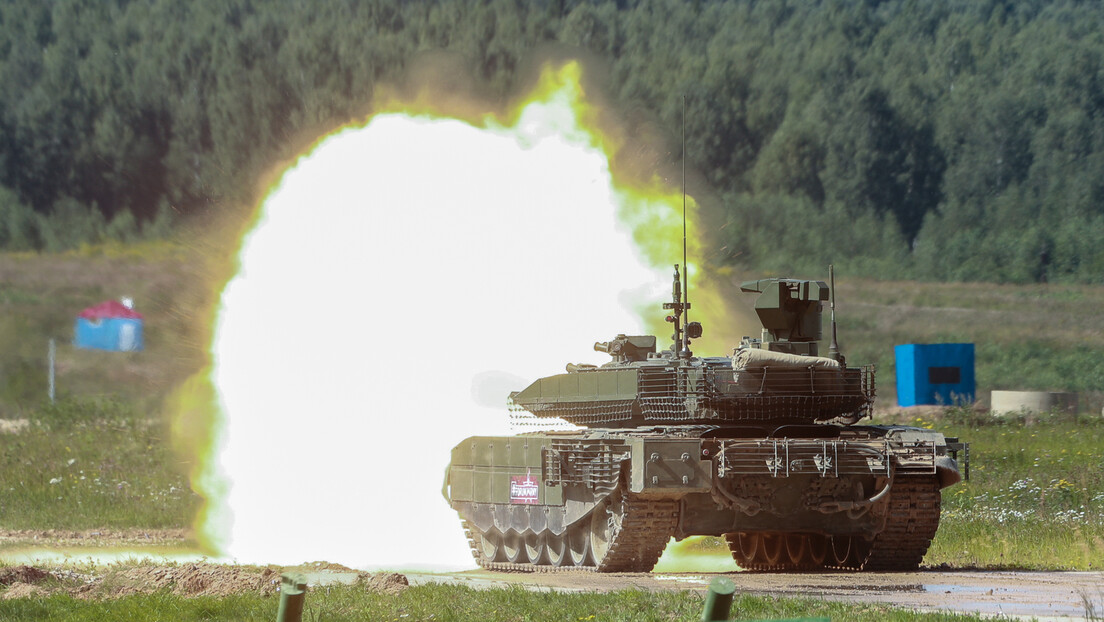 Posade ruskih tenkova T-90 se spremaju za SVO: Vežbaju gađanje, vožnju i sakrivanje vozila