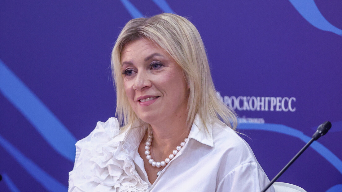 Zaharova o čestitki Zelenskog Trampu: Umiljato jagnje dve ovce sisa