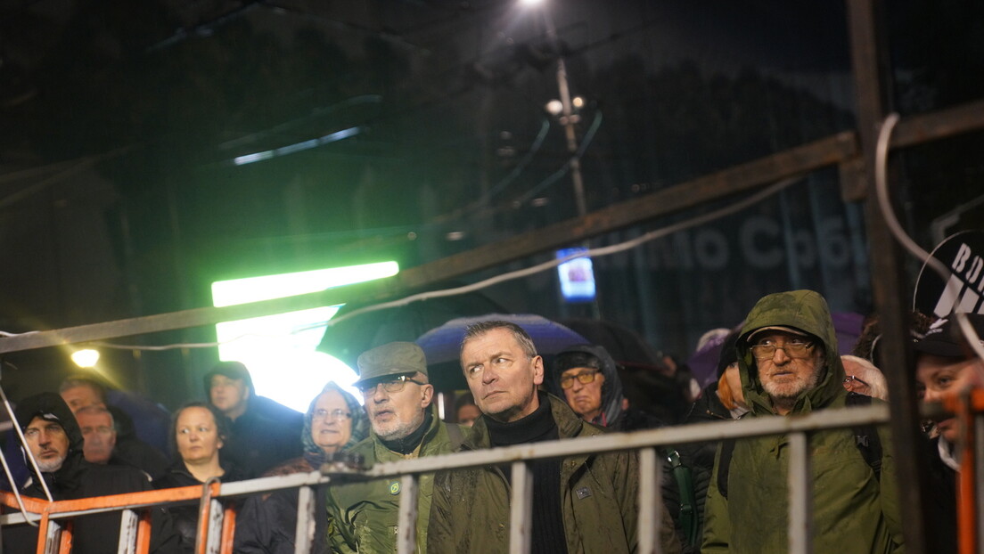 Завршен протест у Београду због трагедије у Новом Саду: Захтев и оставка премијера