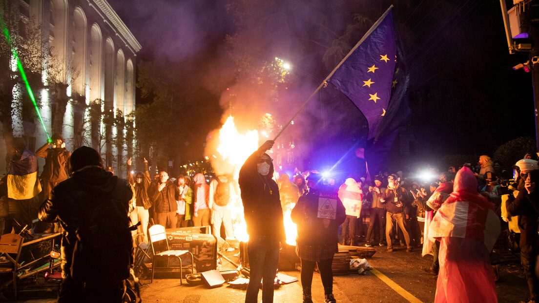 Dan posle nemira na ulicama Tbilisija: Privedeno oko 100 demonstranata, jedan policajac u bolnici