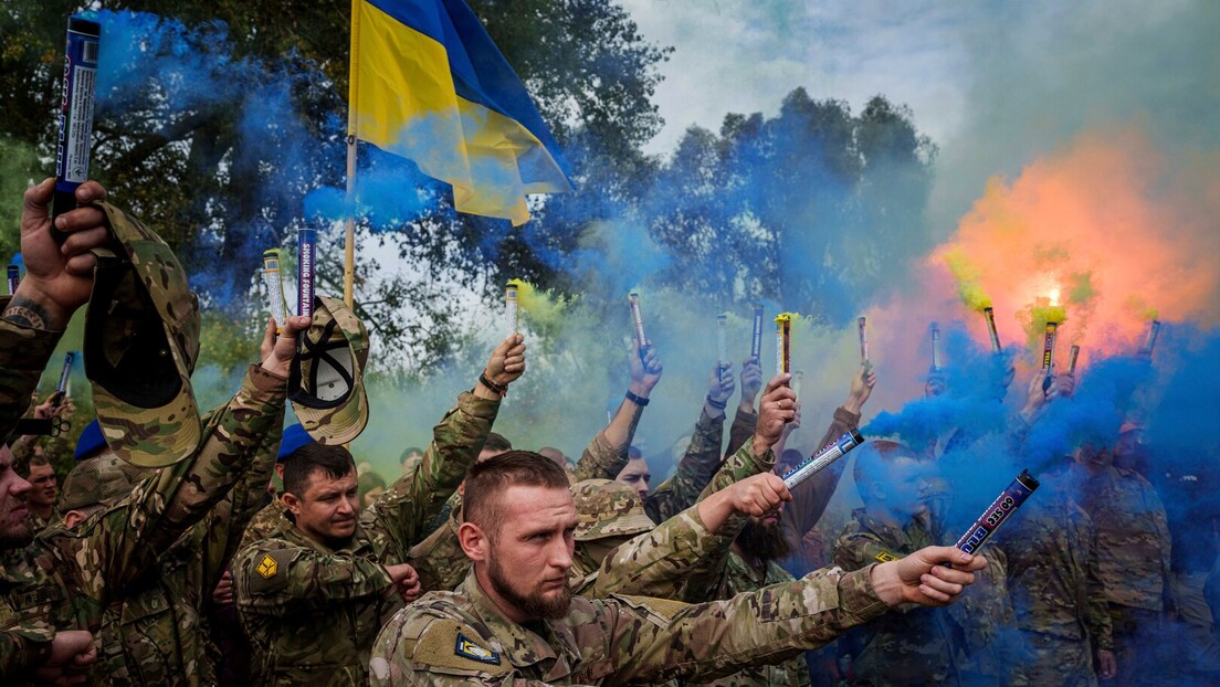 Pukla tikva između Vašingtona i Kijeva: Ucena zbog vojnih uniformi