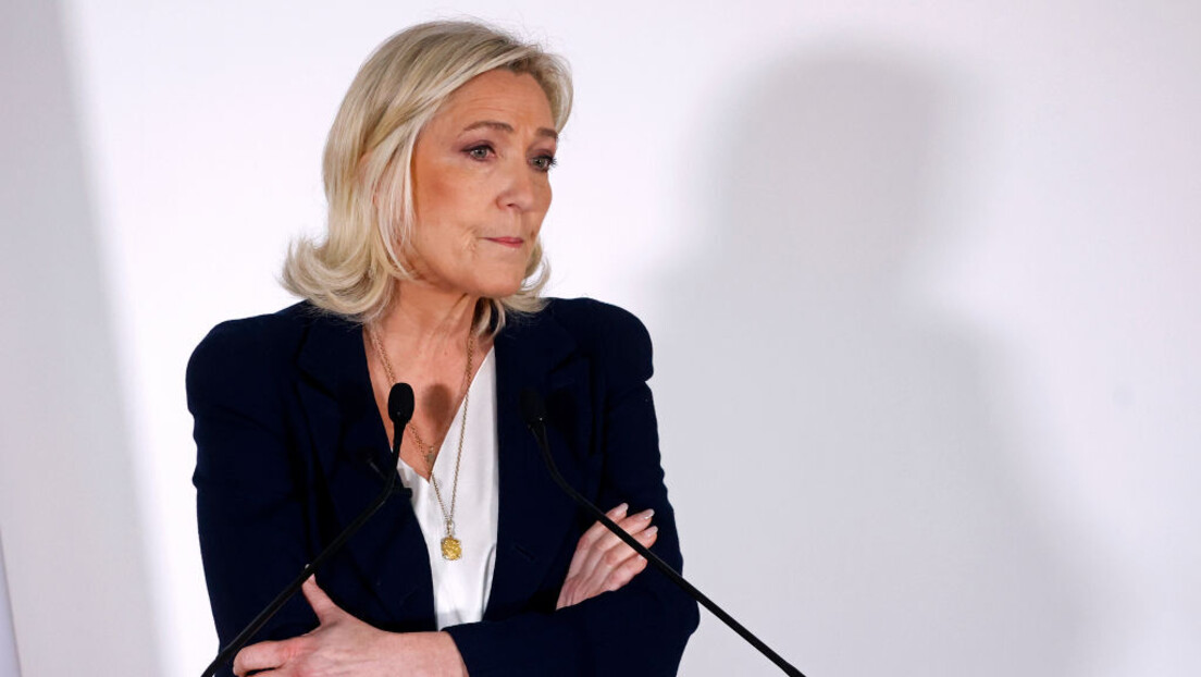 Le Pen: Nije vreme za Makronovu ostavku, budžet moguć ako novi premijer bude razuman