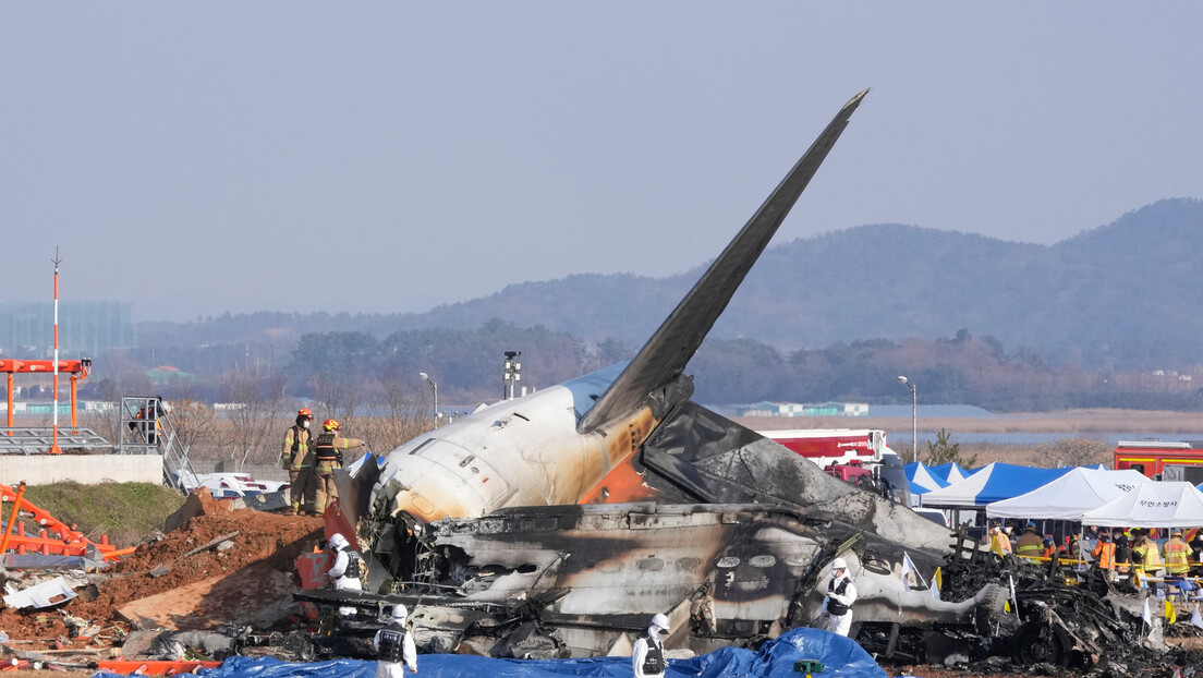 Samo dvoje preživelih: Avion u Južnoj Koreji sleteo s piste, udario u zid i eksplodirao (VIDEO)