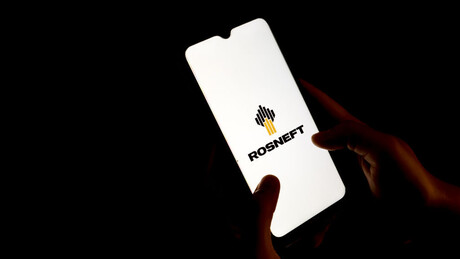 Руски Росњефт и индијски Релајенс потписали велики уговор о снабдевању нафтом