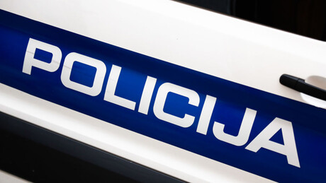 Напад ножем у основној школи у Загребу: Повређено више особа, једно дете преминуло