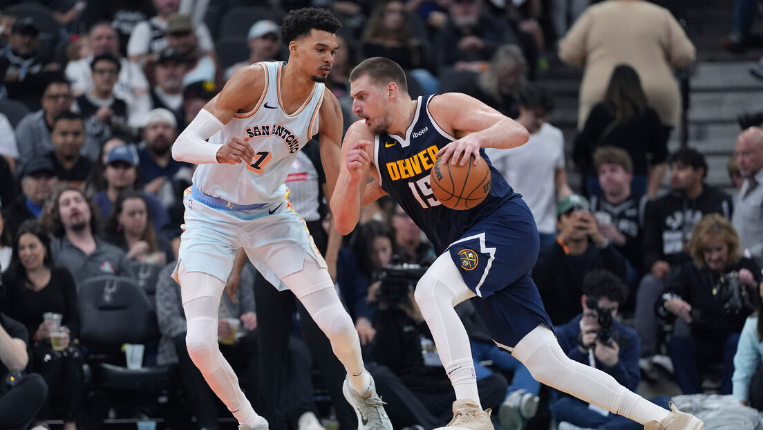 Jokić ponovo "školovao" Vembanjamu, Denver se revanširao Sparsima