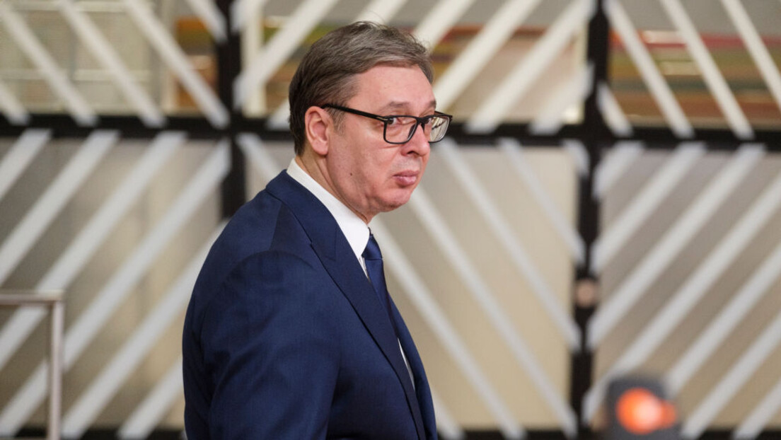 Vučić čestitao Milanoviću pobedu na izborima