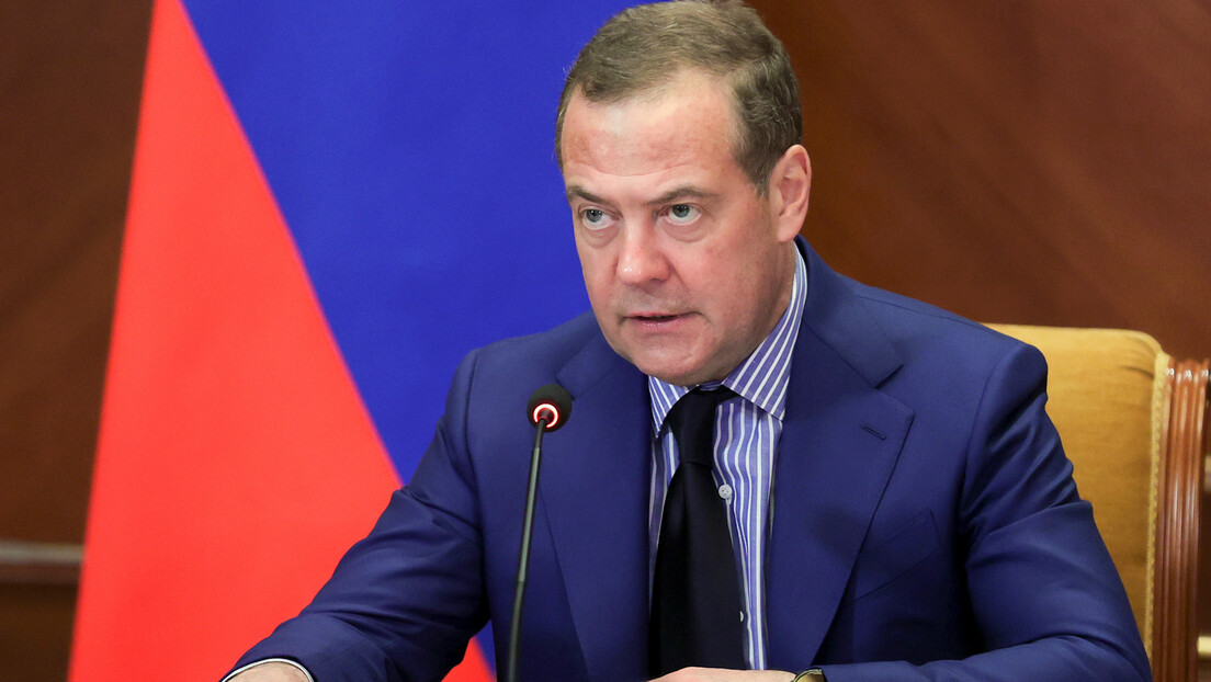 Medvedev: Tramp je pokušao da zbuni ceo svet, ali Rusiju ne može da prevari (FOTO)