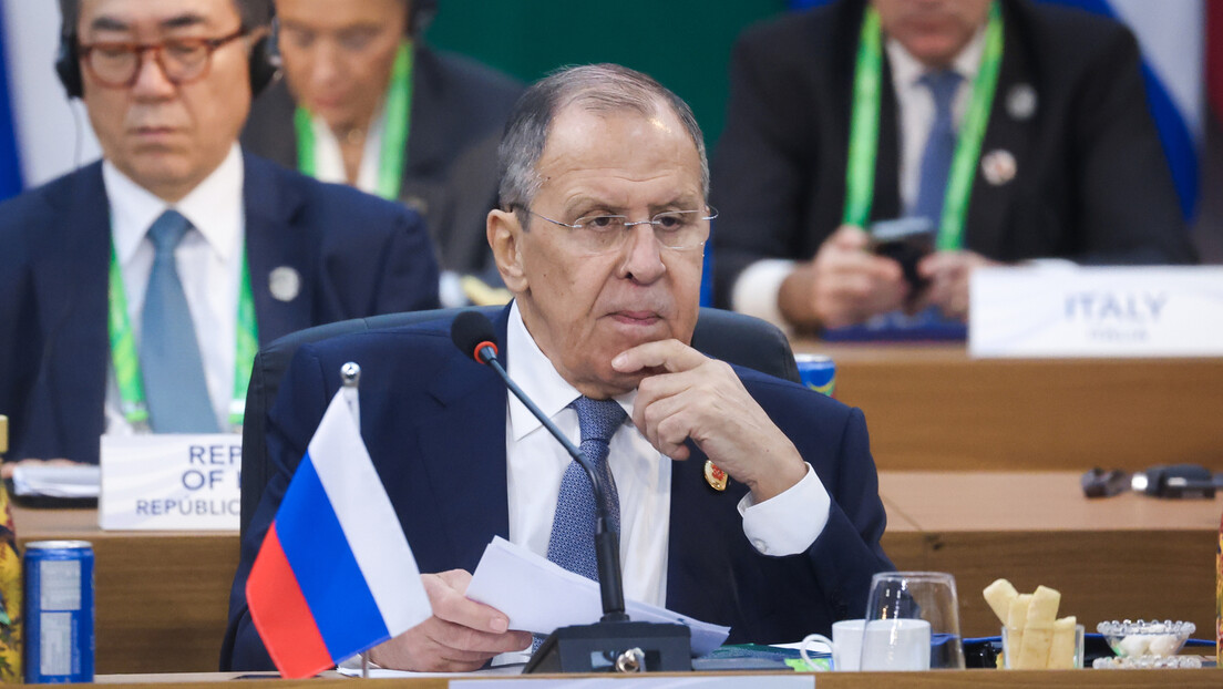 Lavrov upozorava: Koncept "Amerika na prvom mestu" uznemirujuće sličan sloganu iz Hitlerove ere