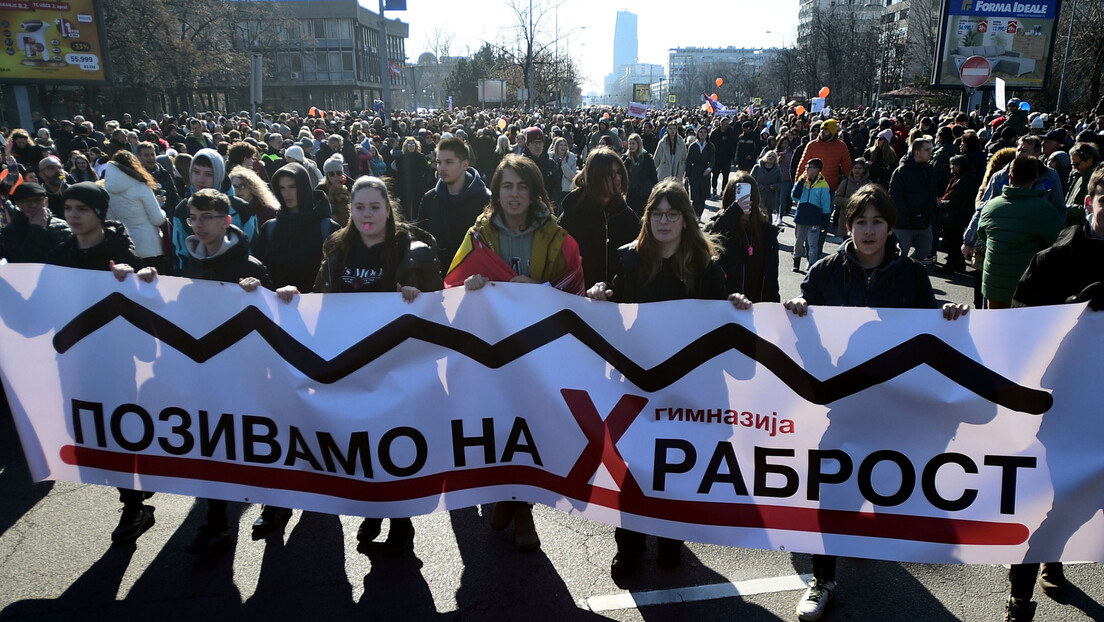 Srbija i danas stala na 15 minuta: Tišina za žrtve iz Novog Sada i protesti podrške studentima