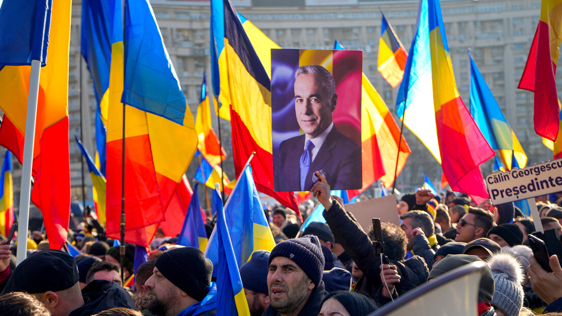 Протести у Румунији: Присталице Ђорђескуа незадовољне због поништавања другог круга избора