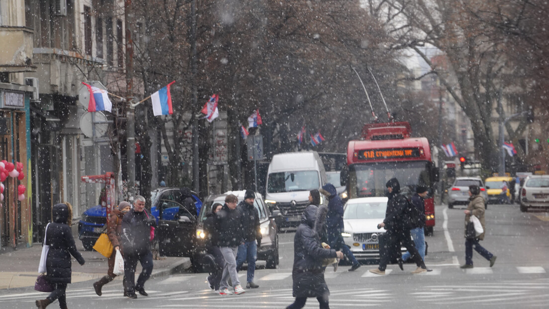 Zima se ne predaje: Hladno uz provejavanje snega