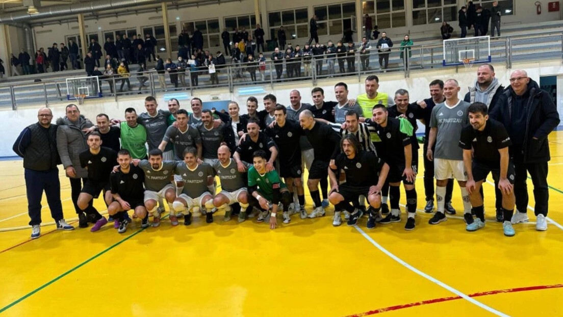 Crno-beli spektakl u Padinskoj skeli – bivši fudbaleri Partizana bolji od futsalera