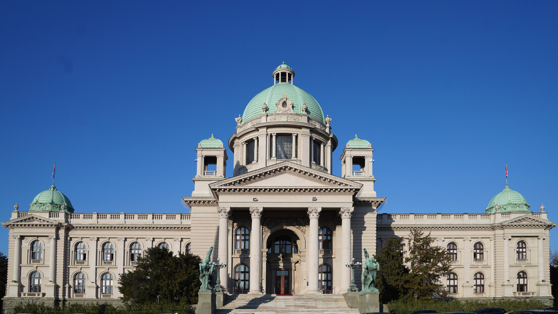 Skupština Srbije usvojila Zakon o subvencionisanim stambenim kreditima za mlade