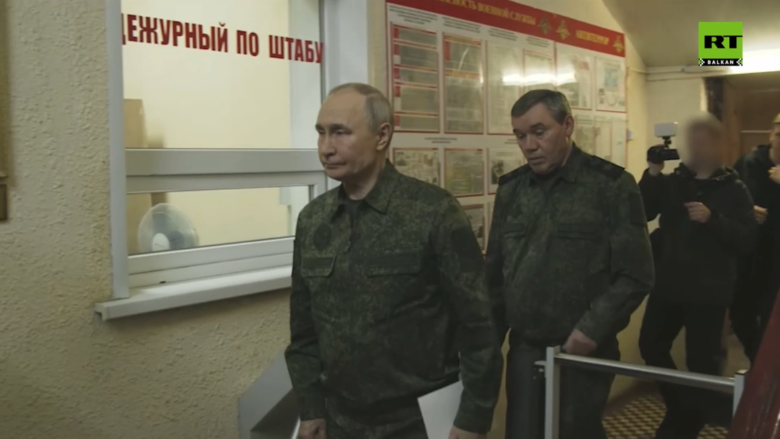 Putin u vojnoj uniformi u Kursku: Postavio zadatak ruskoj vojsci (VIDEO)