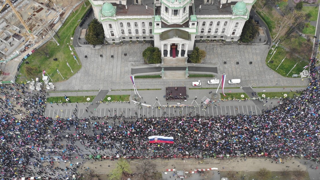 Oglasio se MUP: Koliko je ljudi na protestu u Beogradu