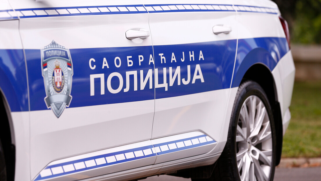 Uhapšen vozač koji je udario policajca tokom skupa kod Vukovog spomenika