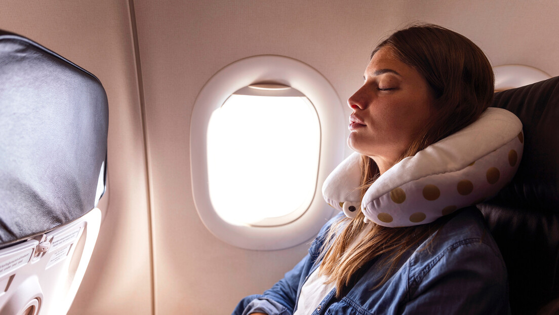 Uz ovaj savet stručnjaka zaspaćete u avionu bez ikakvih problema