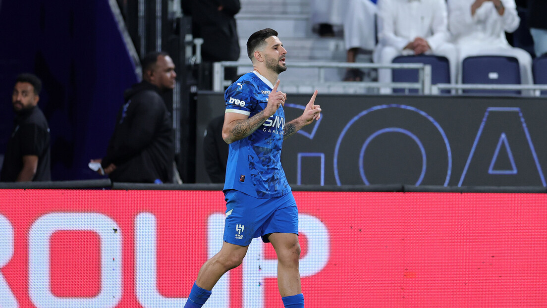 Mitrović je opet onaj stari – gol i asistencija za vruću trku za titulu