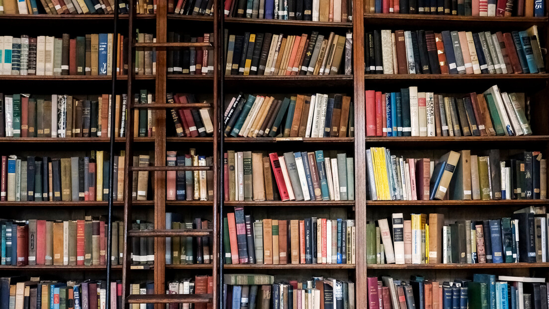 Literaturom protiv izvršitelja